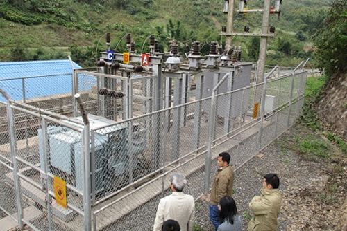 Ex-Post Evaluation of Japanese Grant Projects in Laos -The Project for Improvement of National Road No.9 as East-West Economic Corridor- and -Mini-Hydropower Development Project-